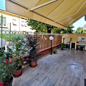 Da Paolino, Tra Mare E Vino Viareggio